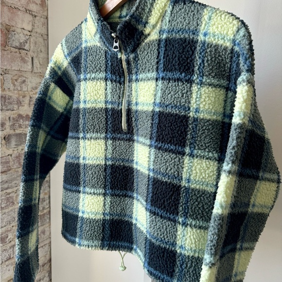 American Eagle Plaid Cropped Pullover Quarter Zip XS - Picture 7 of 8